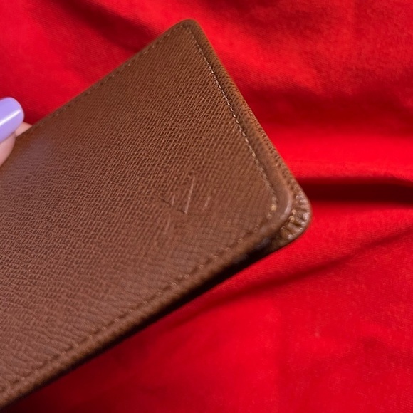 AUTHENTIC LV Taiga Card Holder VG-E condition - Picture 12 of 16